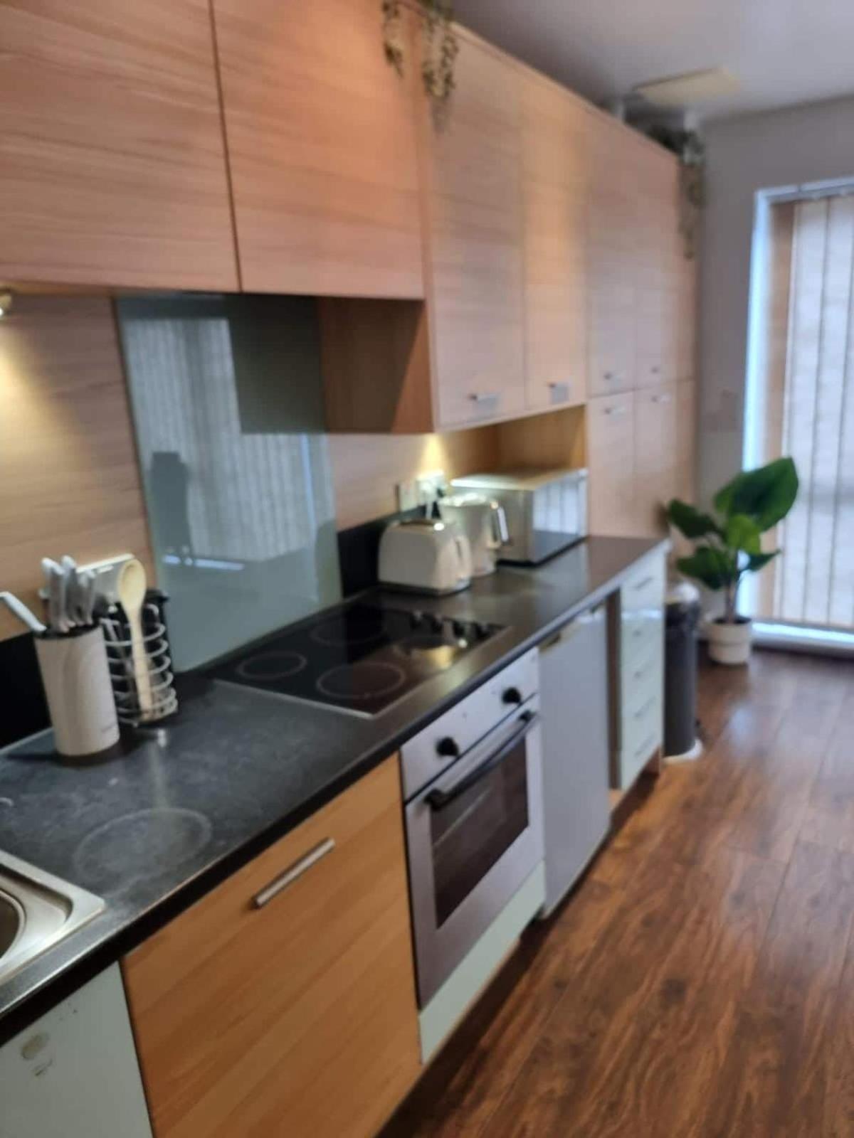 New Era Apartment *